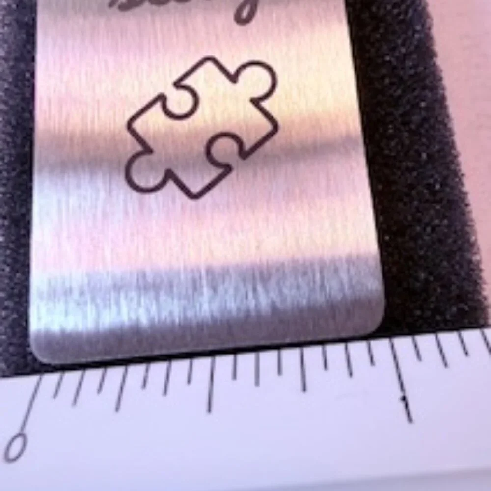 Metallic Bookmark - New in Box - Picture 5 of 7